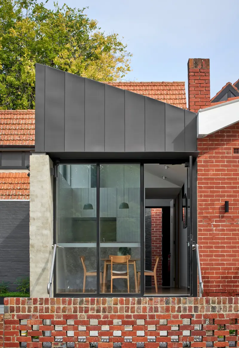 Dimpat Project: Harcourt Specialist Centre, Barkers Rd: Image 1